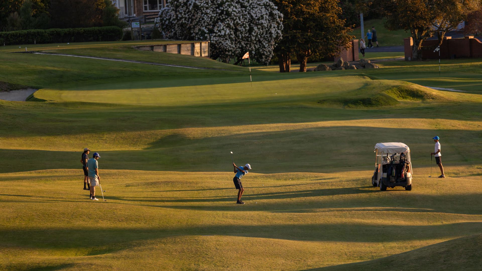 Family playing golf at Taumarunui golf course- Visit Ruapehu.jpg
